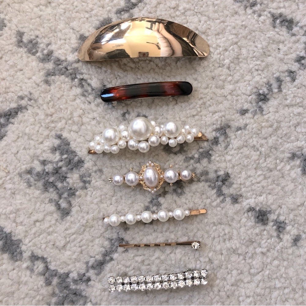 Assorted hair clips accessories set of 6